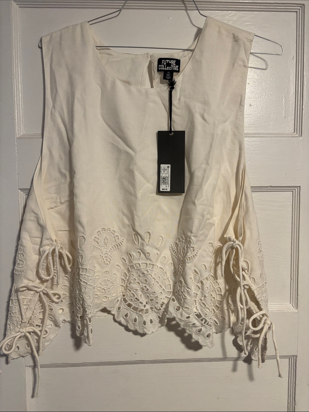Forever 21 Cream Embroidered Lace-Up Sleeveless Camisole